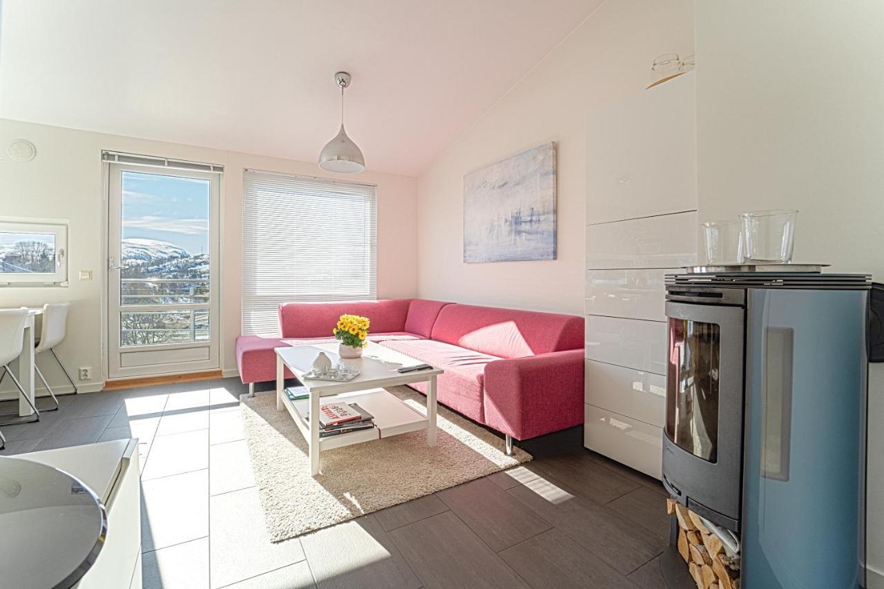 Three-Bedroom Apartment Tjorhom Exterior photo